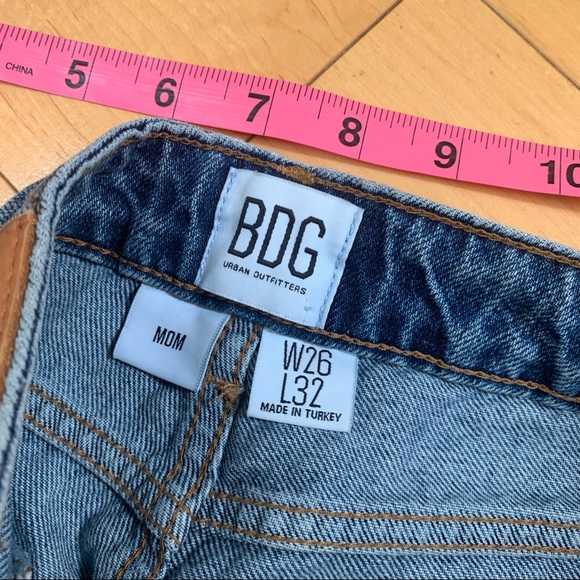 BDG textured mom jeans - Picture 5 of 5